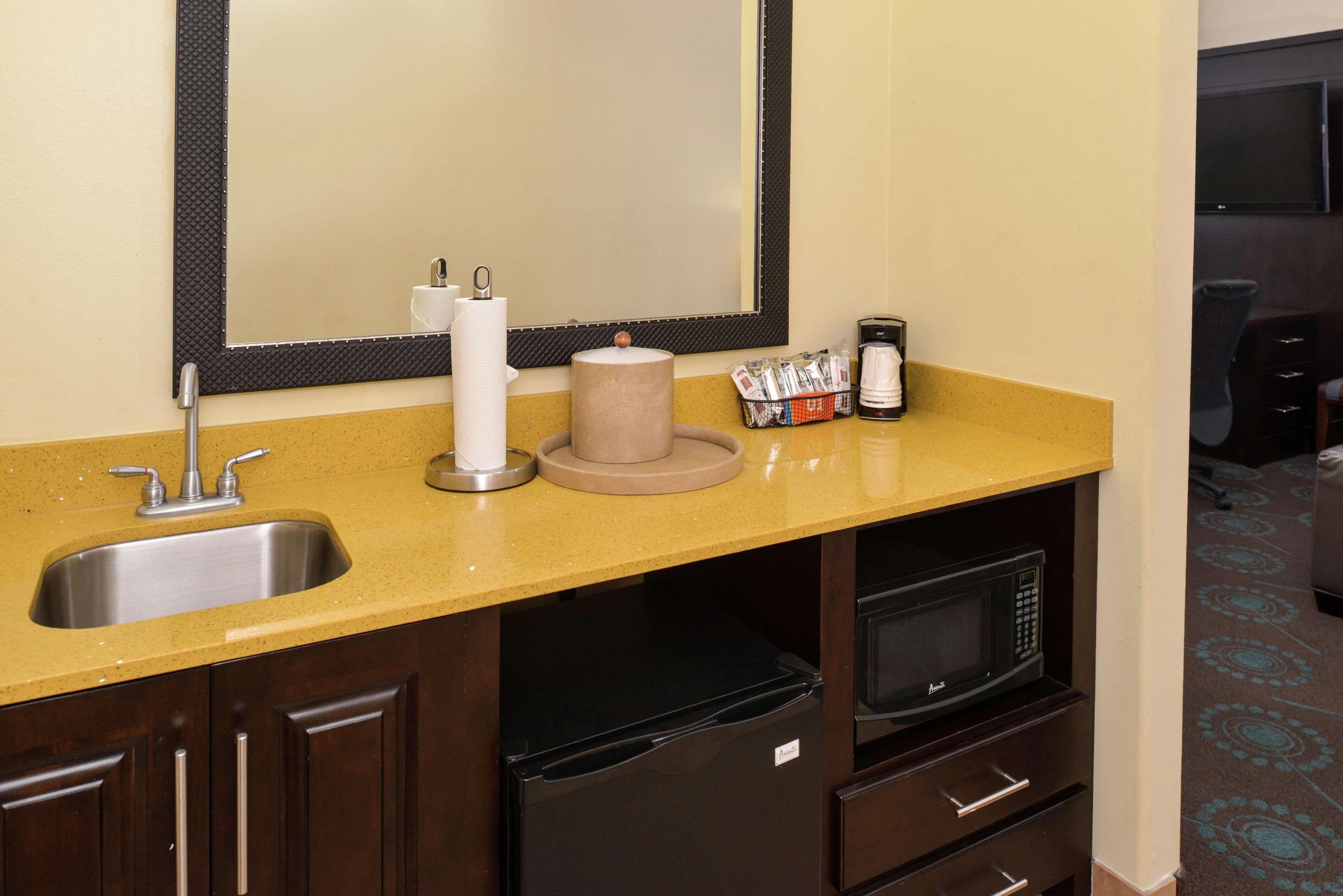 Hampton Inn Beeville Eksteriør billede